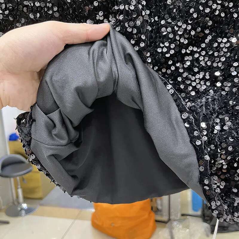 2025 Shirts for Women Korean T-shirts Short Sleeve O-neck Loose Tees Chic Temperament Sequined T Shirts Black Summer Crop Tops