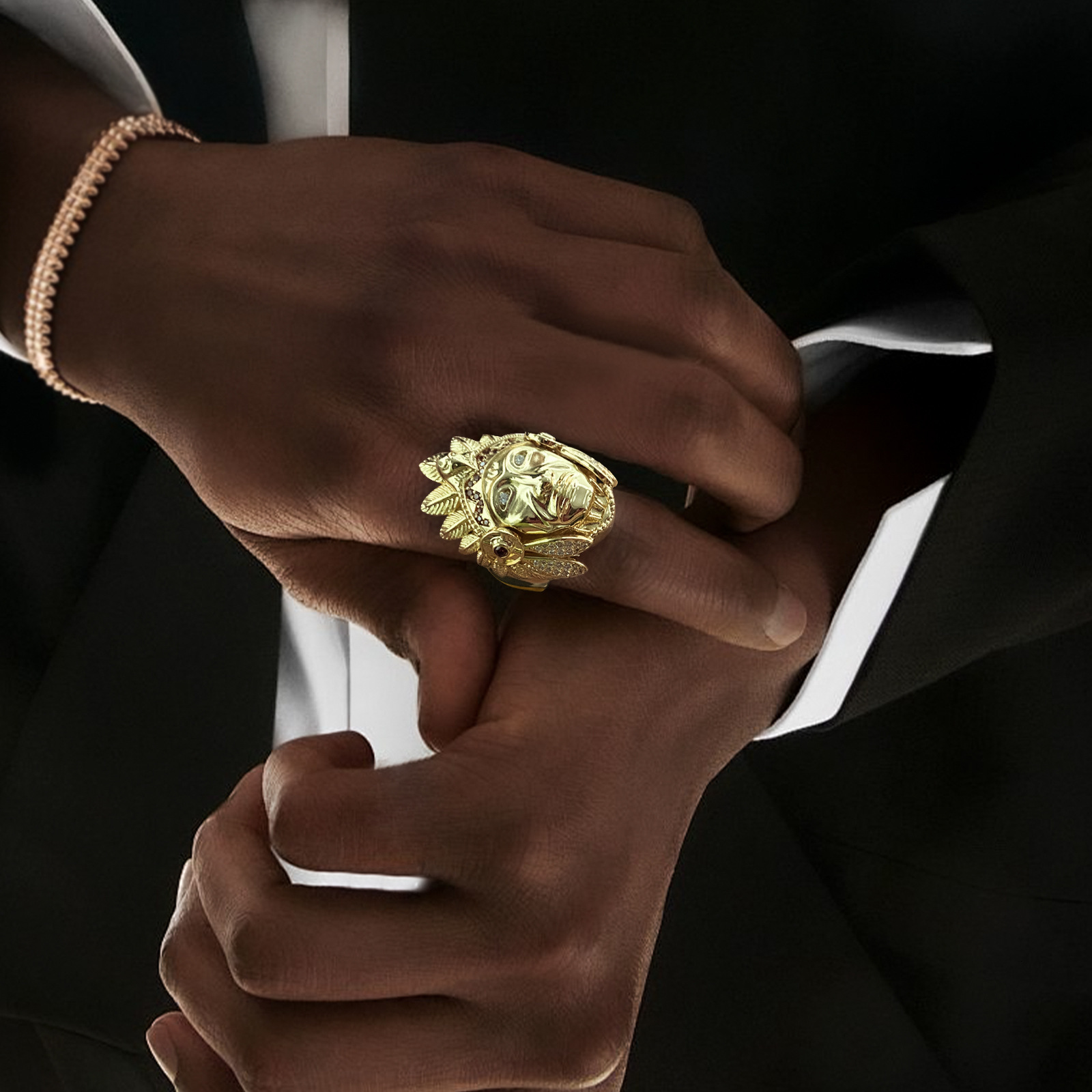 Luxury Jewelry American Hip Hop Moissanite Ring Unique High-End Micro Pave Diamond Punk Exaggerated Bold Finger Accessory