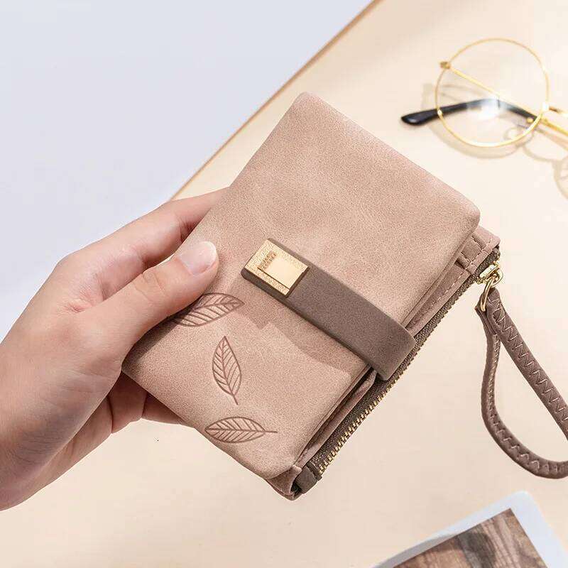 Matte Pu Leather Small Zipper Short Ladies Wallet Wristlet Women Purse Female Coin Pocket Card Holders