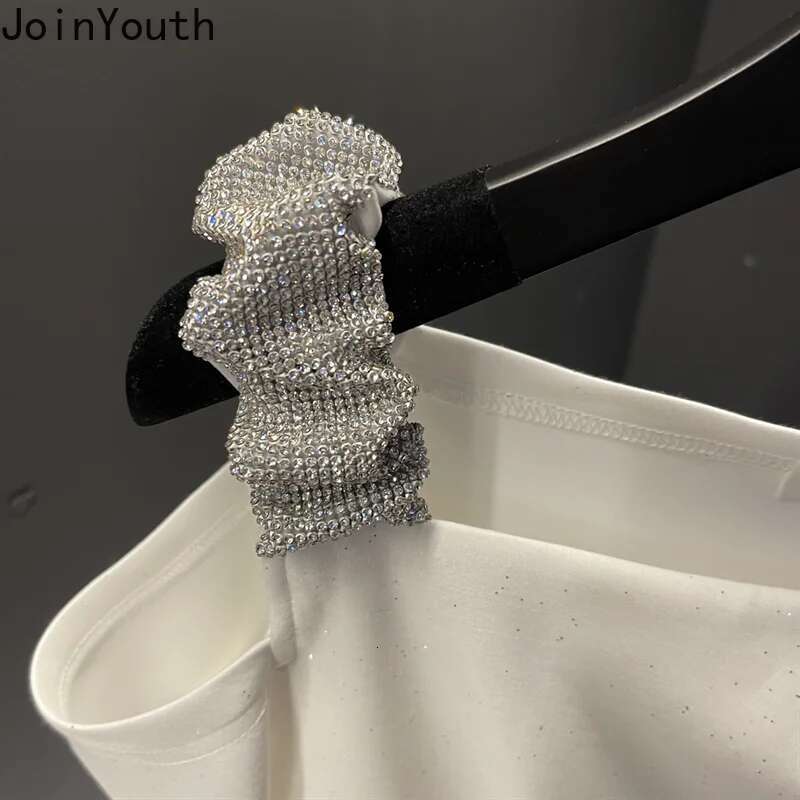 Crop Tops Tshirts for Women Solid Color Diamond Tunic Tees 2025 Ropa Mujer Slim Waist Off Shoulder Fashion Sweet Sexy T-shirt