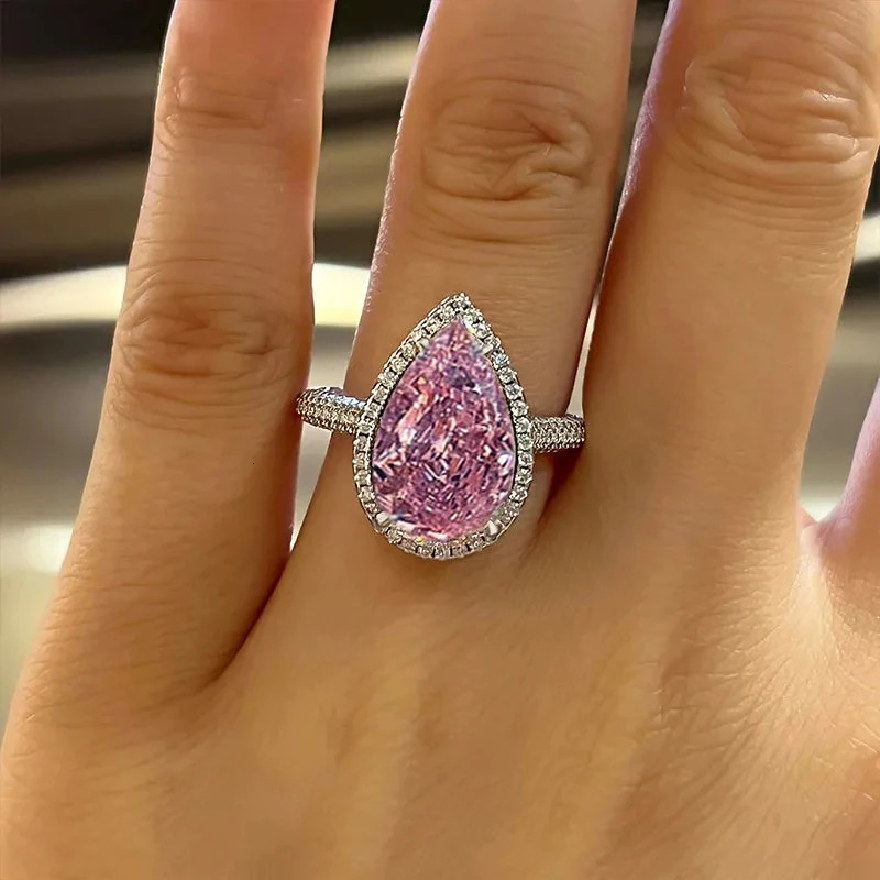 Huitan Big Pear Yellow/Pink Cubic Zirconia Rings for Women Wedding Engagement Band Accessories Gorgeous Ladies Jewelry 250617