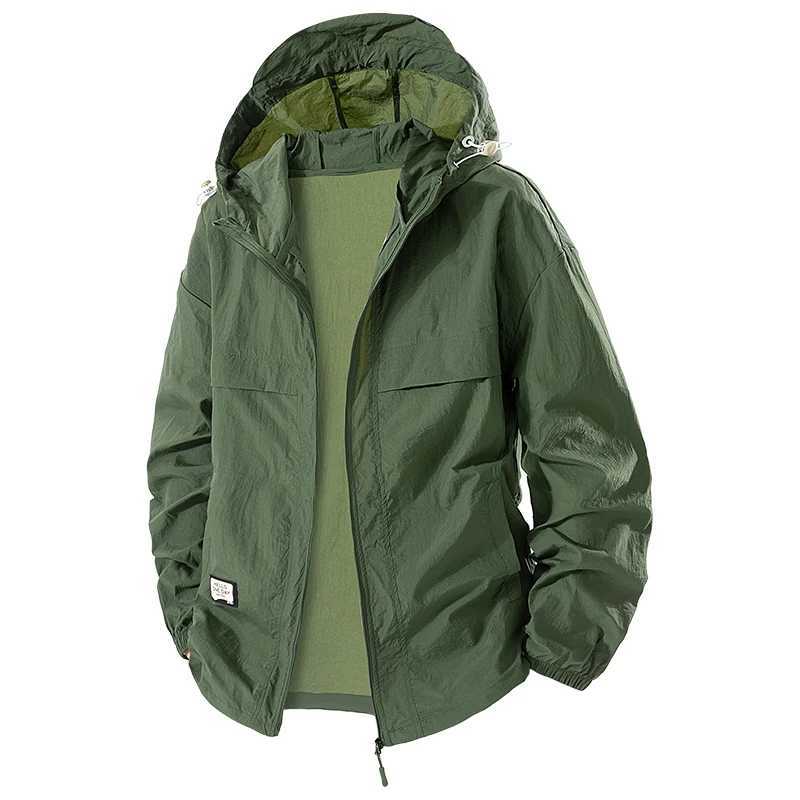 New Summer Men Hooded Large Size M-XL Sunscreen Clothing Mens Fashion Outdoor Light Breathable UPF50+ Couple Skin Jacket W250623