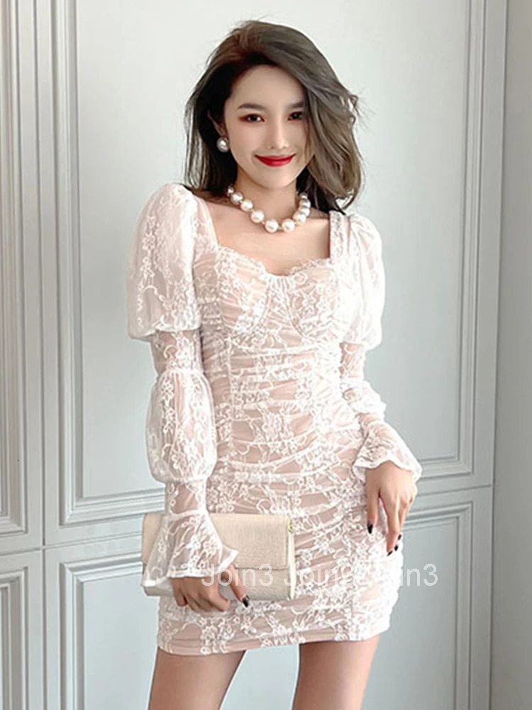 Fashion Women Vintage Square Collar Lantern Sleeve Mini Party Dress Elegant Sexy Street Clothes Lace Floral Folds Female Dress