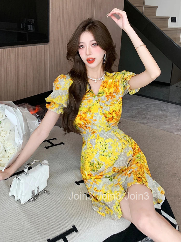 Summer Chiffon Short Vacation Dress Women Elegant Pretty Yellow Print Sexy V-Neck Slim Mini A-Line Mujer Vestidos Street Clothes