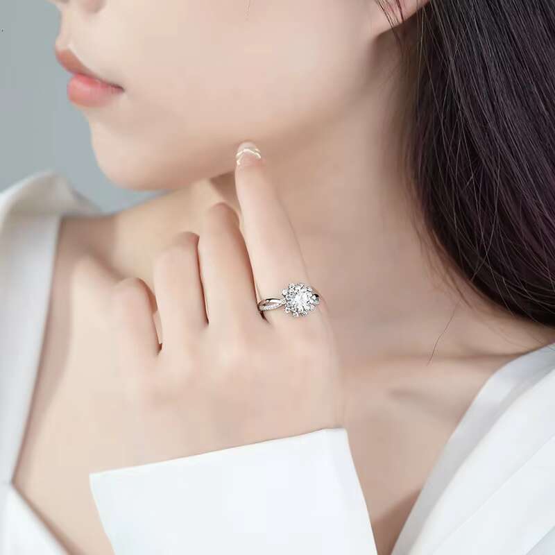 Wholesale 925 Silver Luxury Wedding Diamond Ring 1 Ct Big Moissanite Engagement Rings for Women