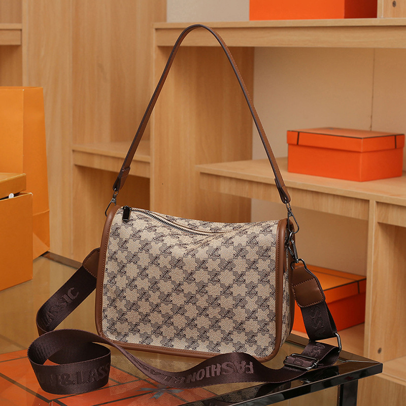 Free Shipping Designer Bag Tote Bag For Women, Vintage Shoulder Bag, 2025 New Fashion Commuter Bag, Versatile Boston Luxury Bag Crossbody Bag