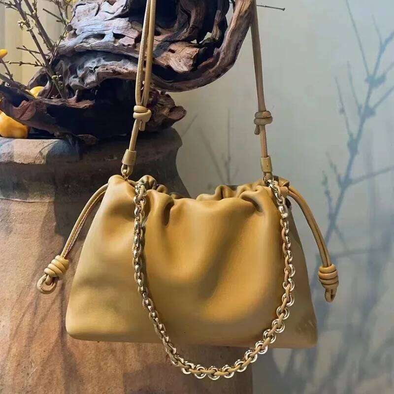 Luxury Bag VIELINE New Women's Drawstring Cloud Blessing Hobos Real Leather One Shoulder Crossbody Casual Bucket Bag