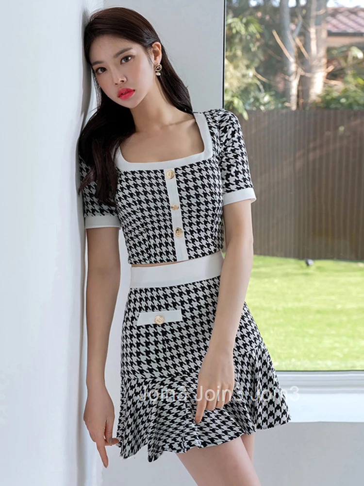 New Summer Sexy 2 Pieces Outfits Elegant Women Mujer Chic Vintage Short Cropped Tops Shirt Blouse High Waist Mini Skirt Slim Set