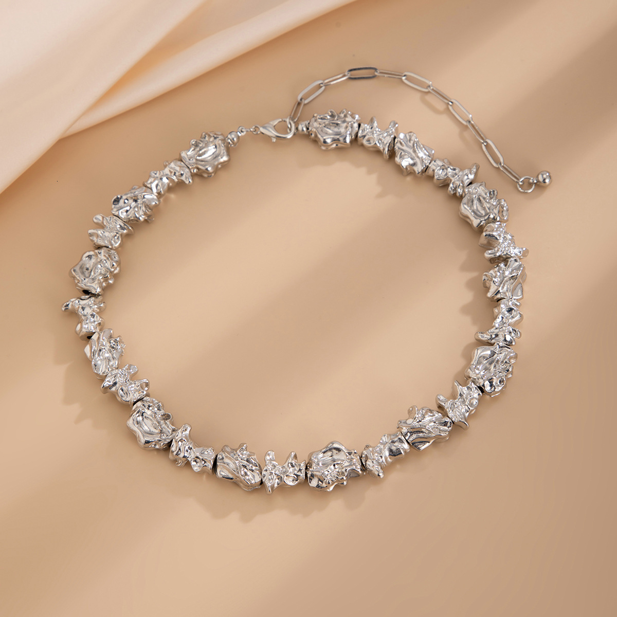 Minimalist INS Style Irregular Liquid Alloy Fashion Wrinkled Lava Choker Necklace