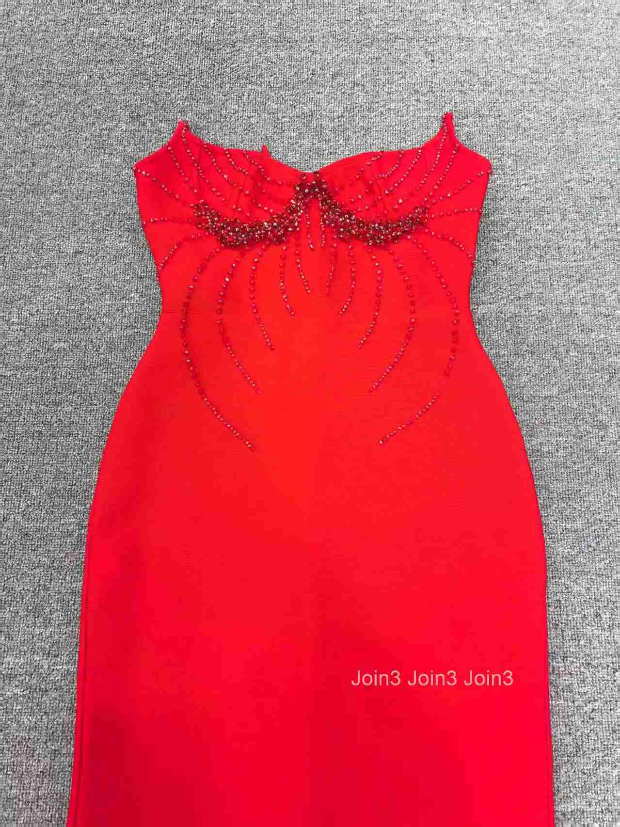 2025 Red V-Neck Mermaid Evening Dress Beaded Embroidery Formal Gowns for Weddings Galas Slim Fit Elegant Red Carpet Luxury
