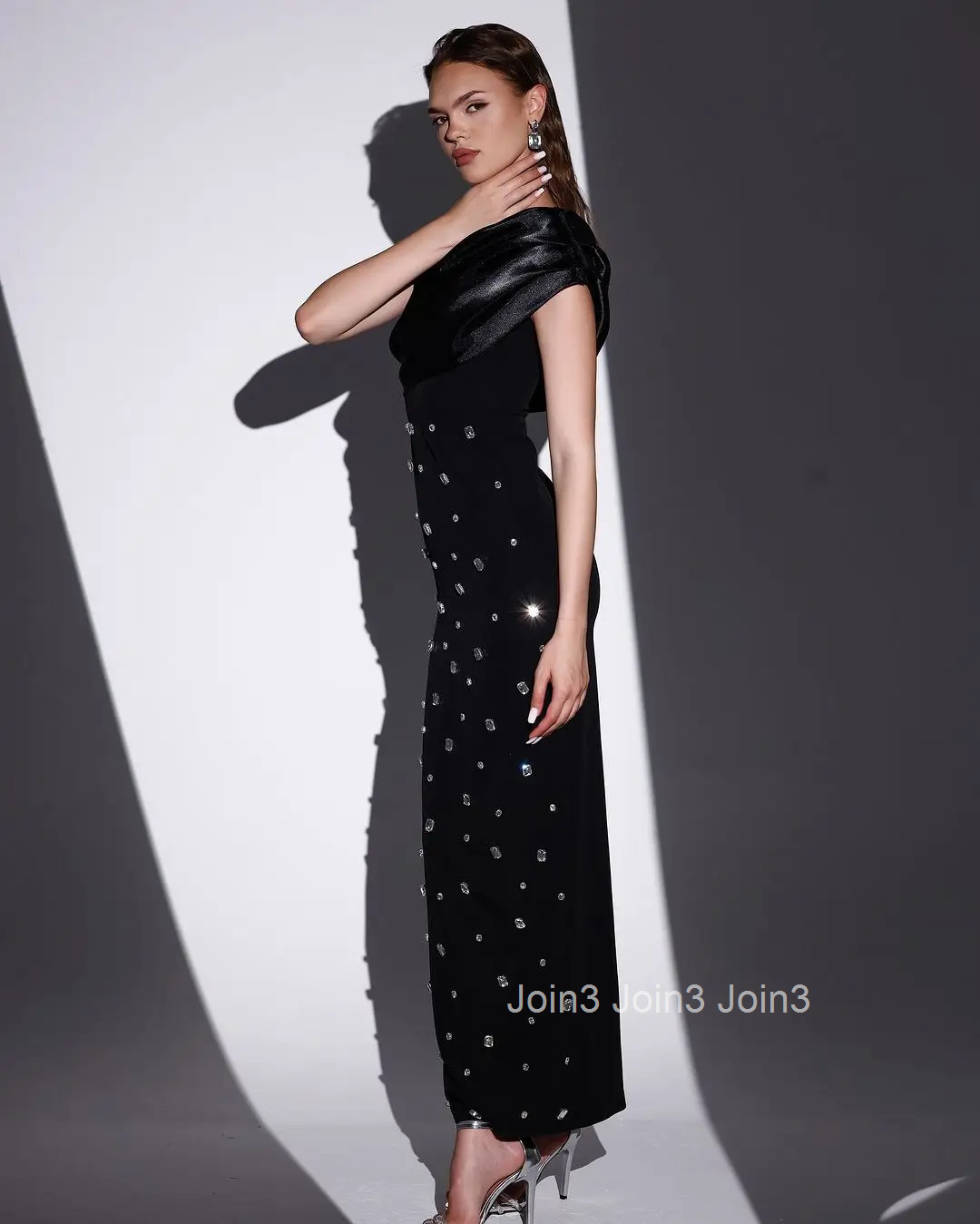 Black Incline Shoulder Bandage Dress For Women Autumn/Winter Evening Party Gown Chic Diamonds Embelling Slim Sleeveless Clothing