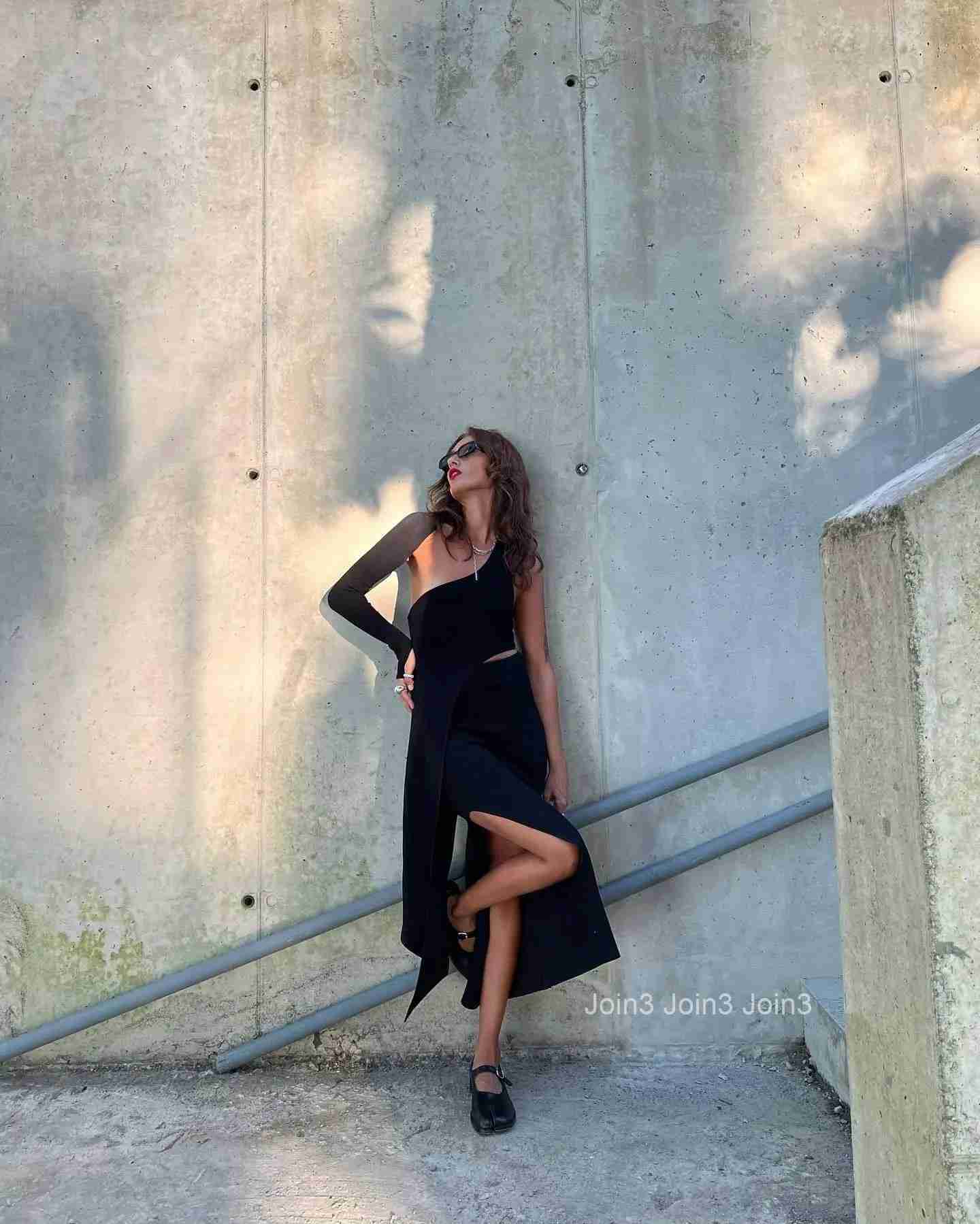 Fashion Design Single-sleeved Elastic Dress For Women Bandage Skirt Exposed Navel Long-sleeved Sexy Backless Hollow Slit Clothes
