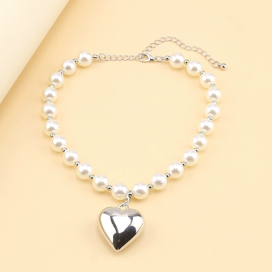 Chic Punk Style Collared Necklace Featuring Oversized Geometrical Pearls