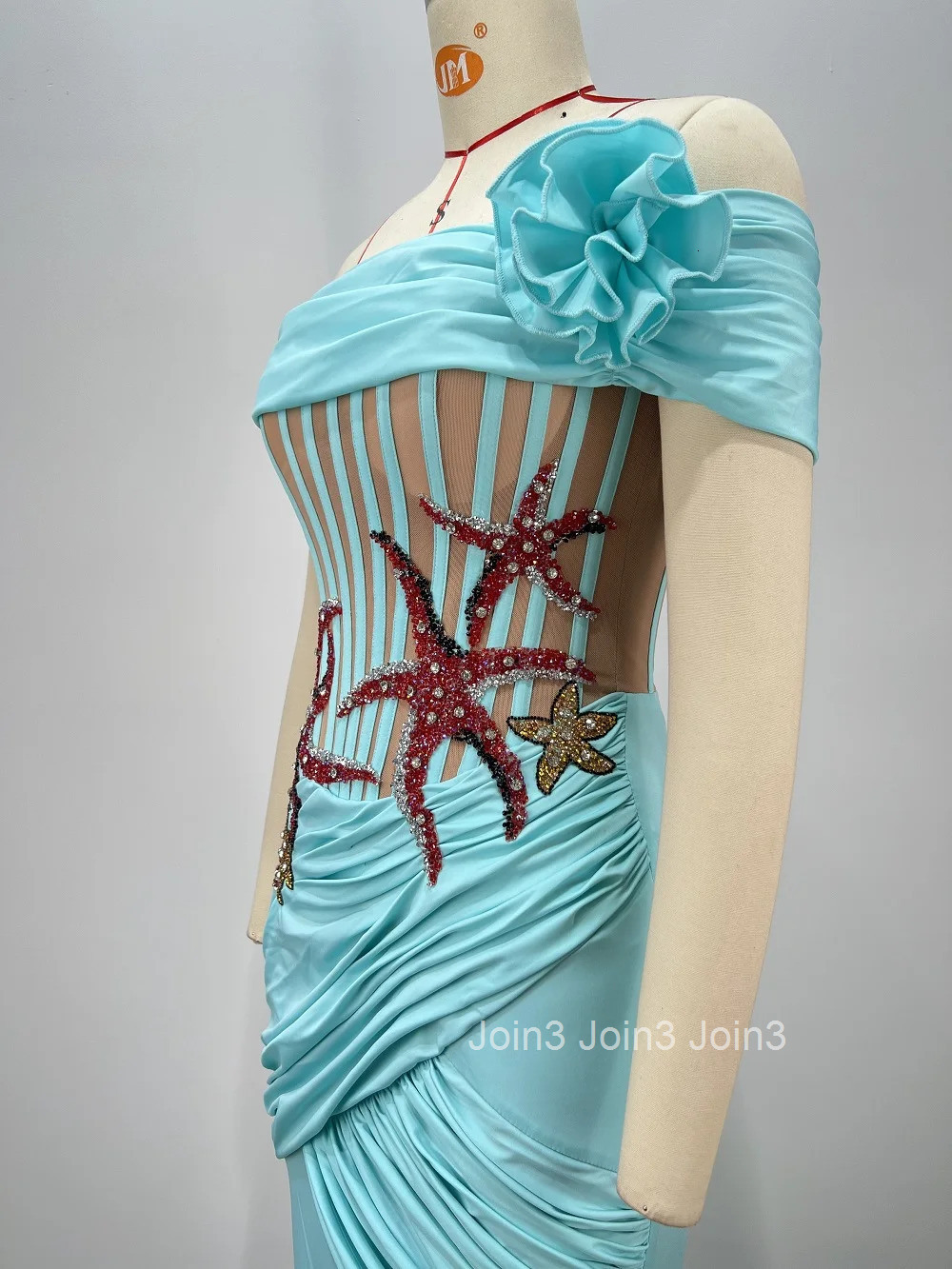 2025 New Clothing For Women Fashion Slash-neck Strapless Dress Flower Diamonds Embelling Sleeveless Shirring Design Chic Gown