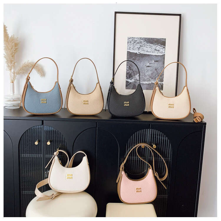 Underarm for Women 2025 New Fashion Versatile Shoulder Crossbody Korean Style Casual Handbag Baguette Bag