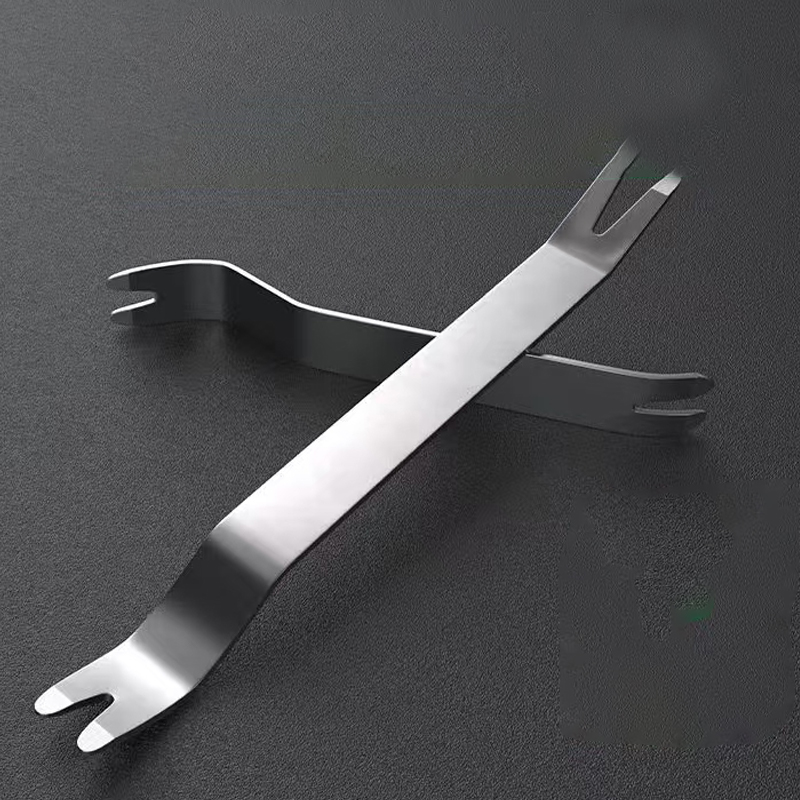 Steel plate buckle screwdriver pry screwdriver car door panel buckle disassembly universal type