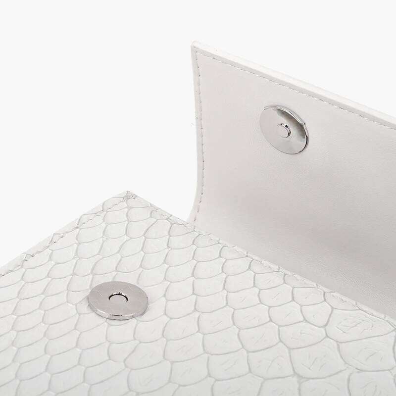 Donna-In Mermaid Pattern White Women Crossbody Split Leather Fashion Chain Square Purse Ladies Shoulder Bag 2023 Summer