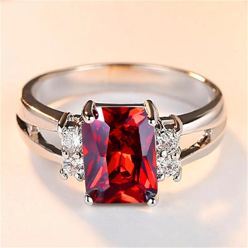 Female Crystal Red Zircon Stone Engagement Ring Cute Wedding Jewelry For Women 250617