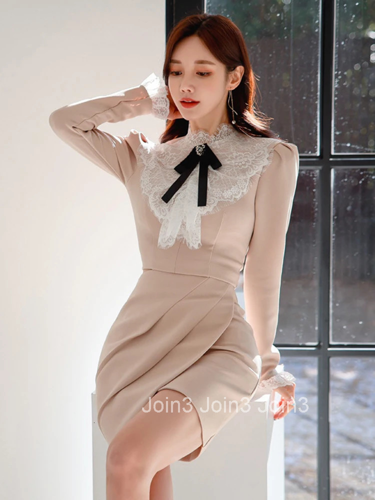 New Spring Autumn 2 Piece Outfit Elegant Women Chic Vintage Short Cropped Tops Shirt Blouse High Waist Mini Skirt Mujer Slim Set