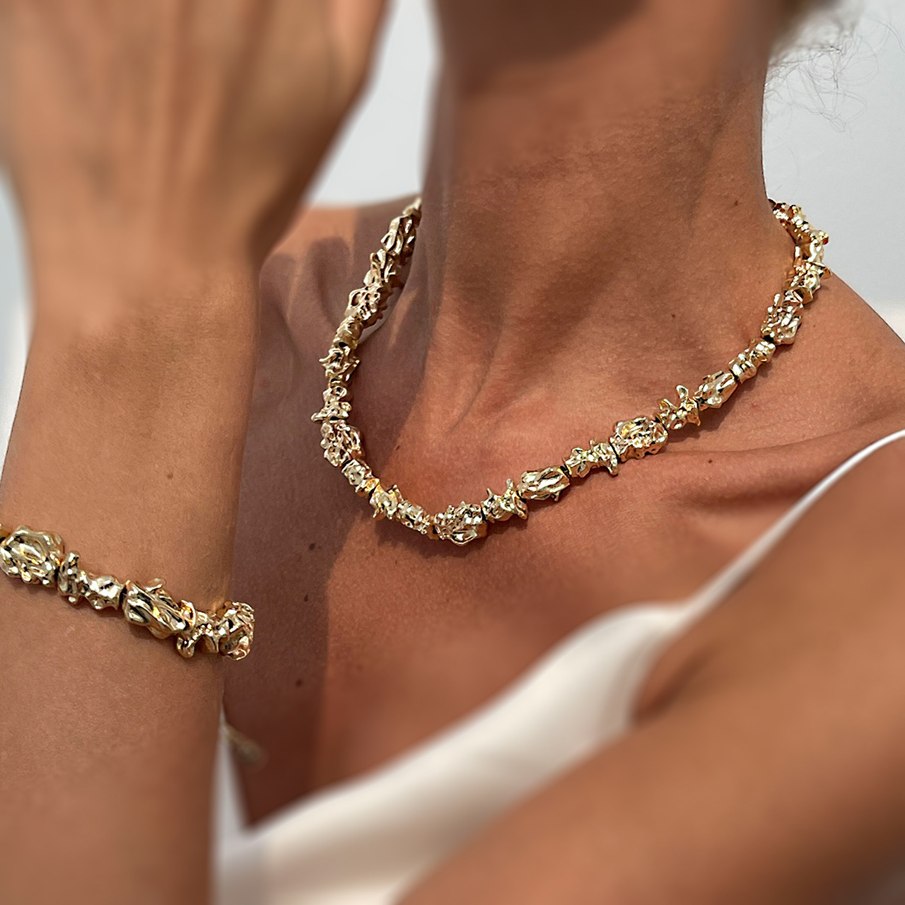 Minimalist INS Style Irregular Liquid Alloy Fashion Wrinkled Lava Choker Necklace