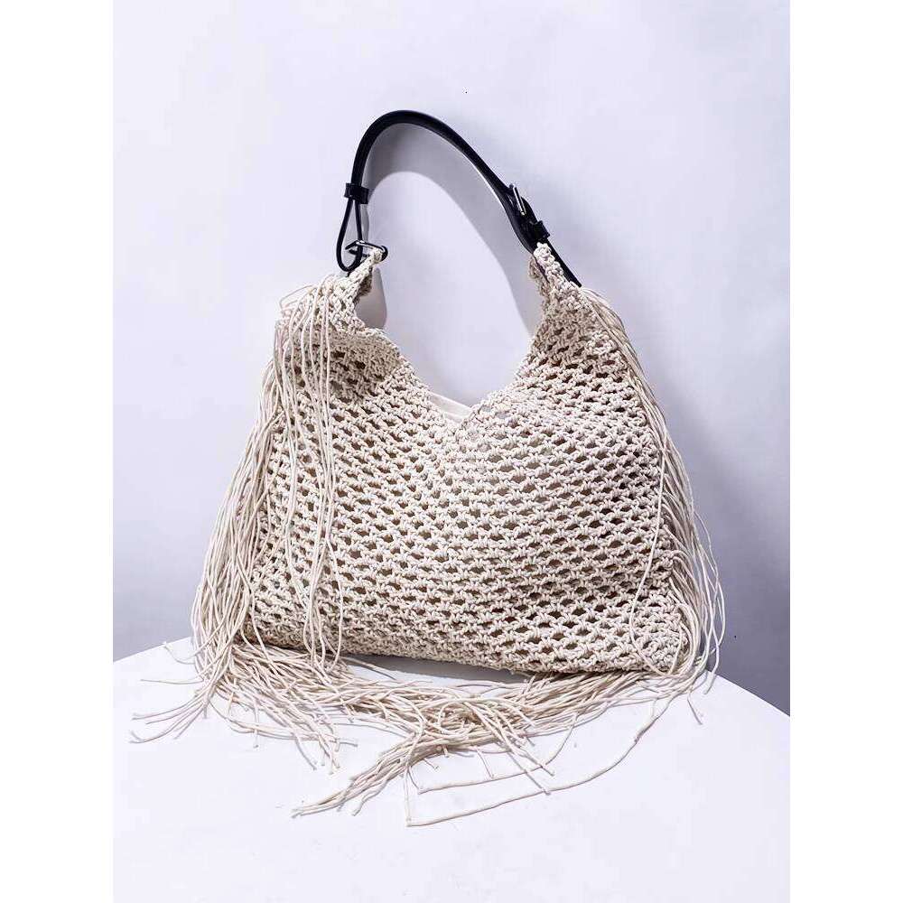 Eco-Friendly Handcrafted Rattan Weave Market Satchel Featuring Chunky Fringe