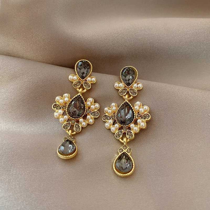 French Retro Emperament Drop AAA Pearl Earrings For Women Luxury Palace Style Earrings Light Luxury Accessories 2023 XJ250623