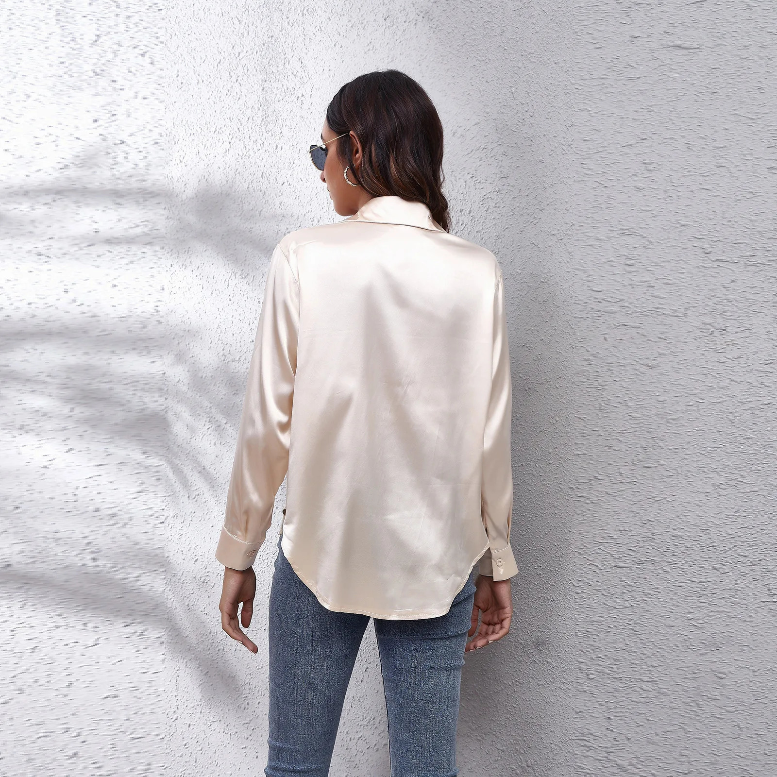 Fashionable Casual Deep V-Neck Solid Color Satin Silk Long Sleeve Shirt For Lady Elegant Commute Lapel Button Blouse 250617
