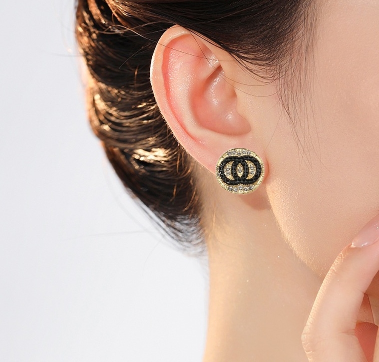 Rhinestone designer earrings for woman plated gold earrings heart pearl vintage luxury jewelry classical orecchini luxury earring diamond studs letter zh322