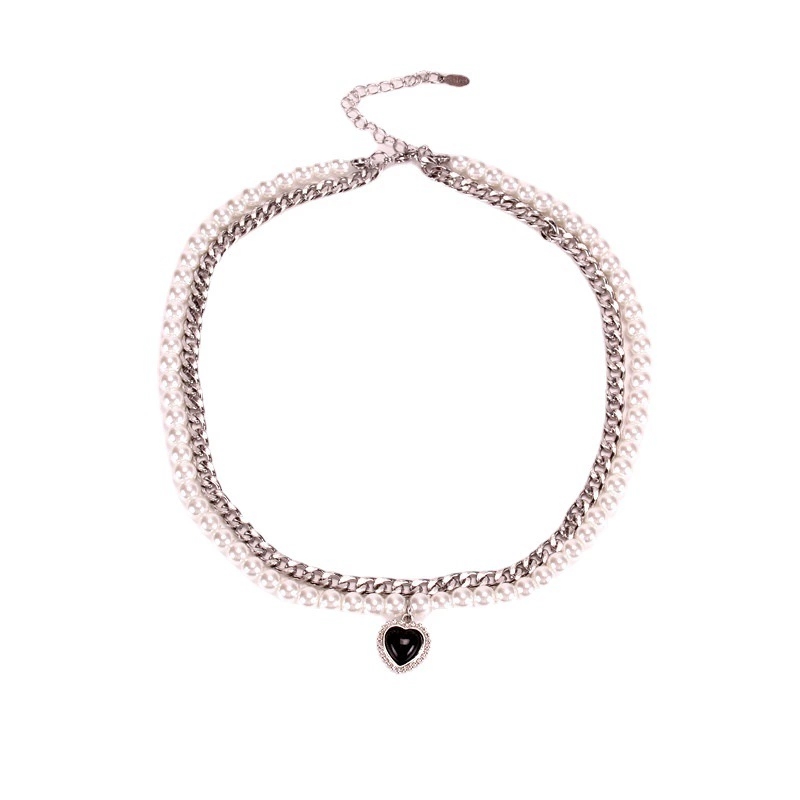 Titanium steel non-fading black heart necklace, ins pearl collarbone chain, neck chain, retro and versatile, elegant and trendy necklace