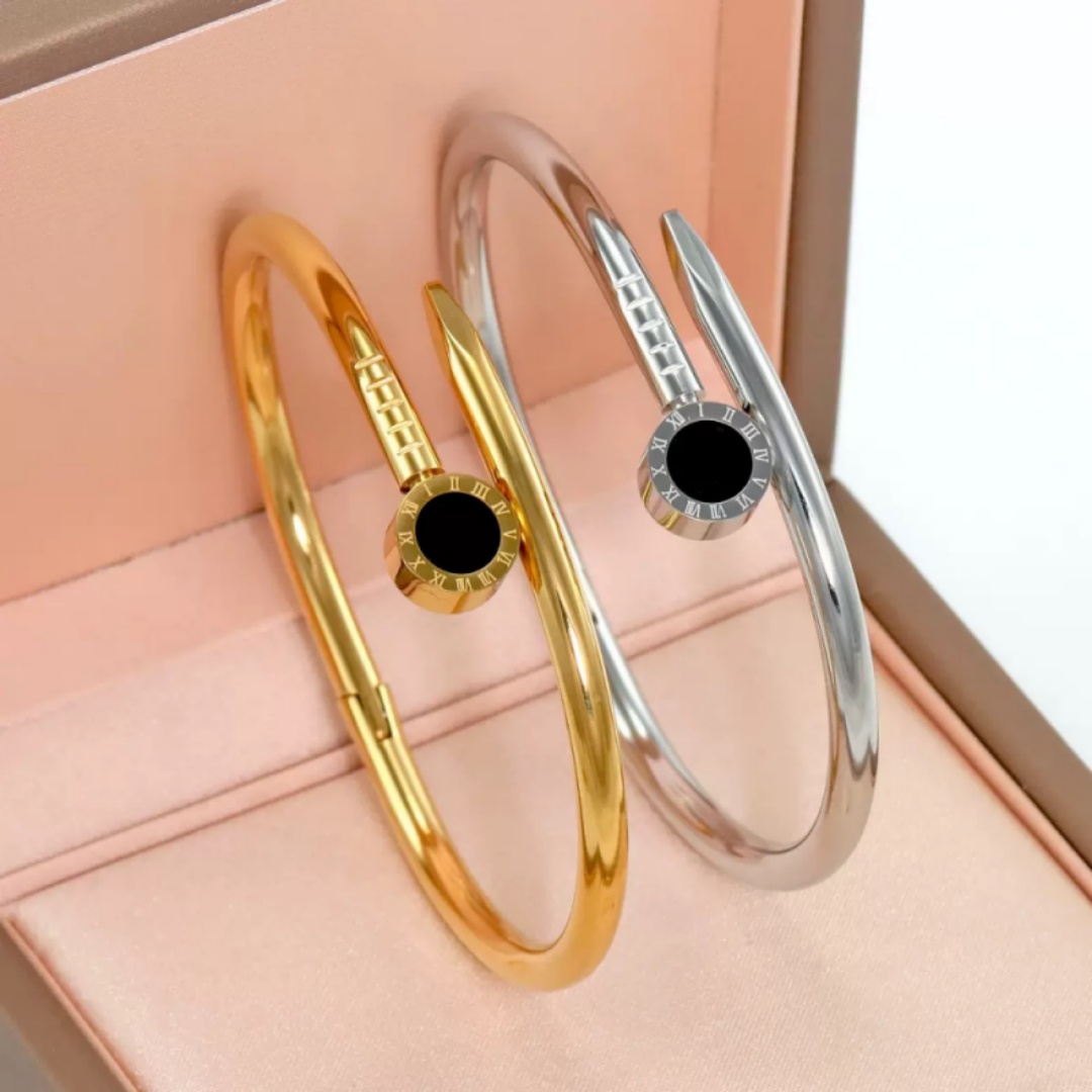 Luxury Jewelry Designer Bracelet Bangle Women Men Cuff Nail Charm Bracelets Stainless Steel Gold Silver Classic Permanent Buckle Couples Bracelet Designer Gift