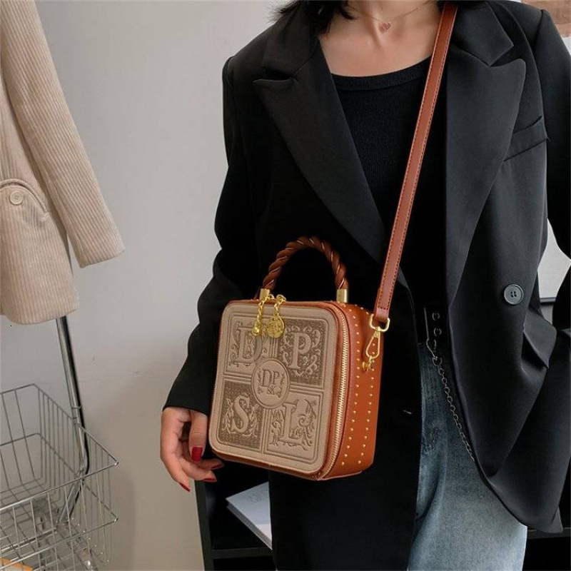 Women's Commuting Small Square Bag Handbag Free Shipping New Light Luxury Internet Celebrity Letter Shoulder Bag Versatile Fashion Designer Cross