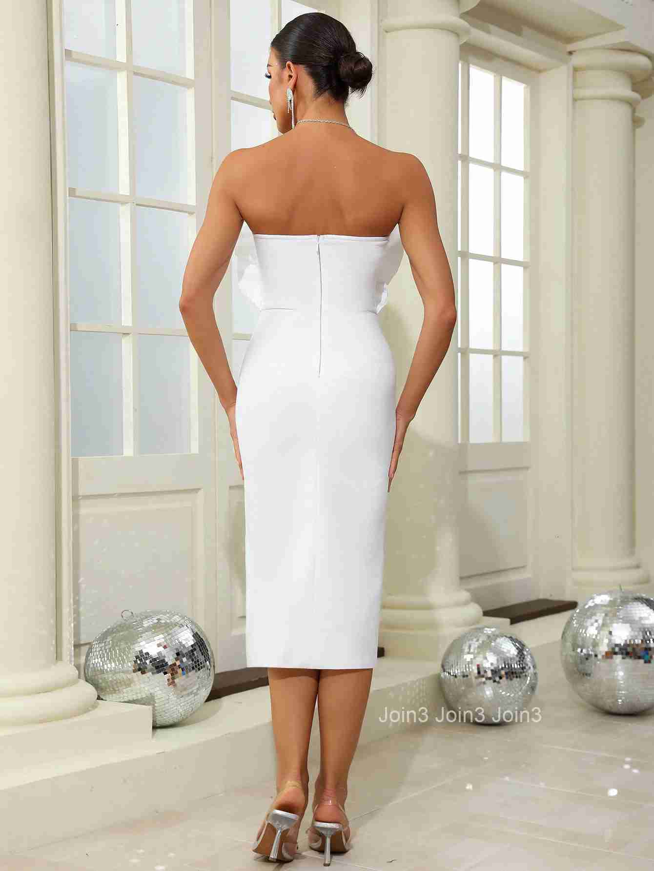 New White Elegant Slash-Neck Strapless Dress With Fashion Pleated Design Diamond Decoration Casual Party Bandage Dress For Women