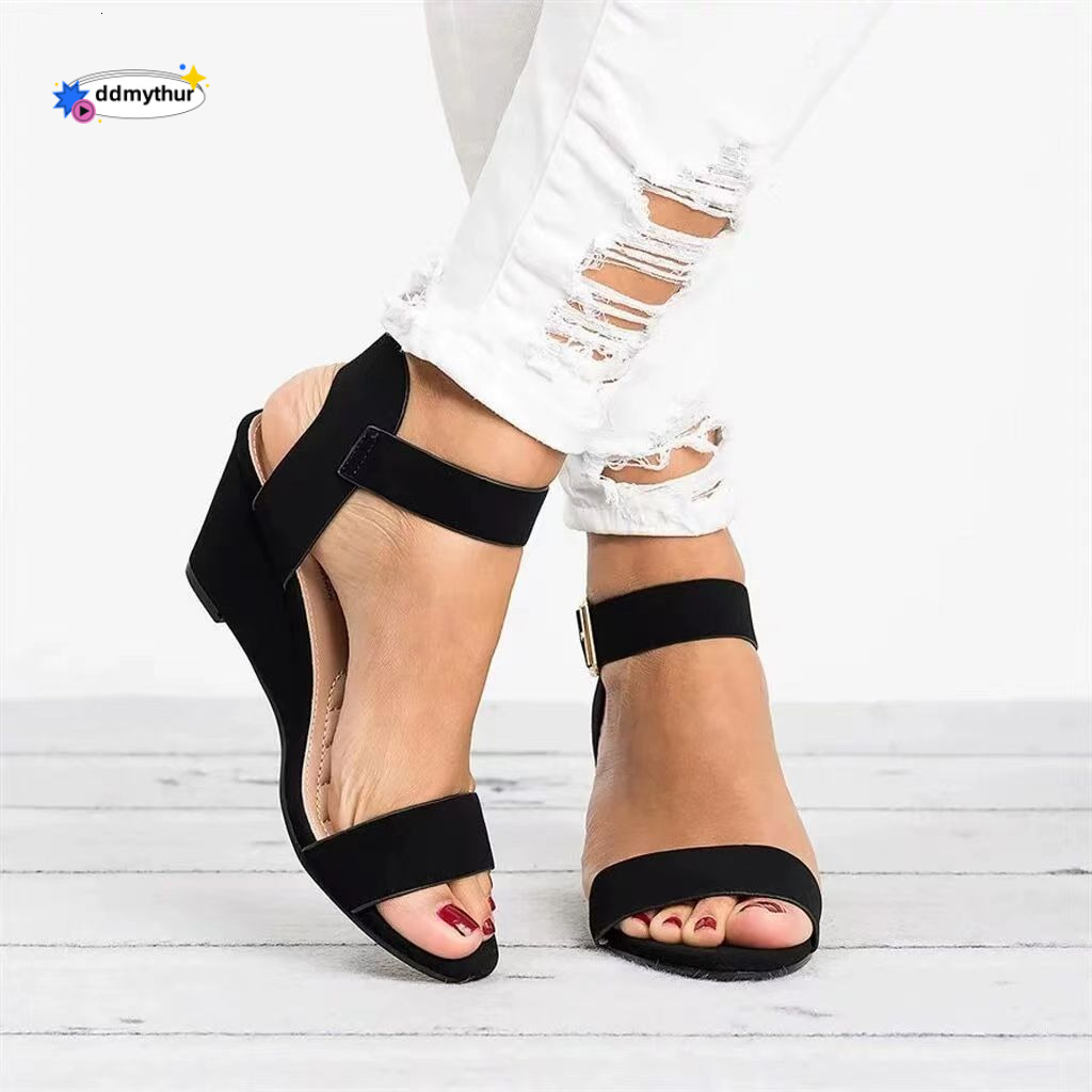 Plus Size 2024 Summer New Women's Wedge Buckle Sandals ddmythur