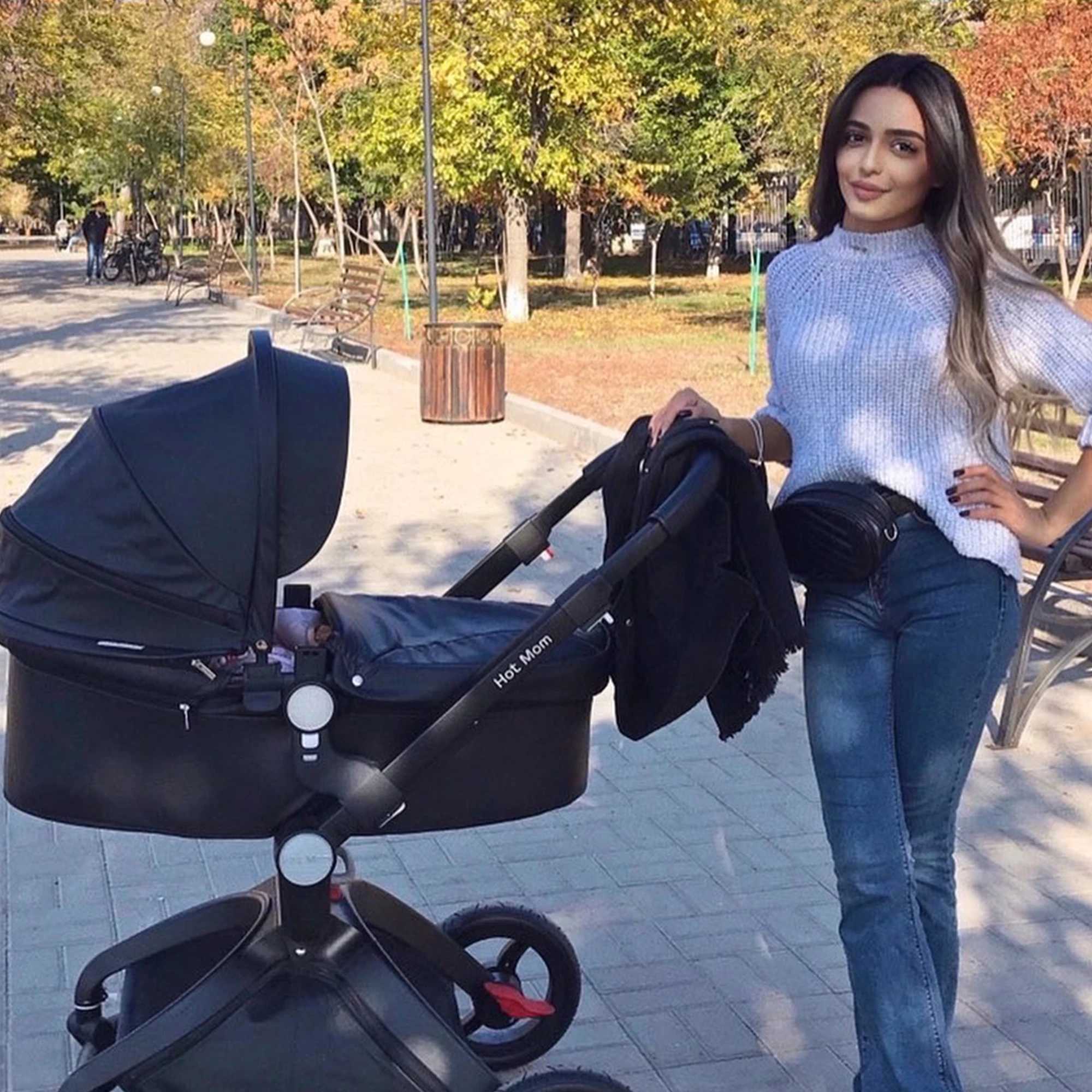 Hot Mom F22 baby stroller 3in1 adjustable seataluminum framesolid rubber tiresrain covermosquito netlarge storage basketXJ250623