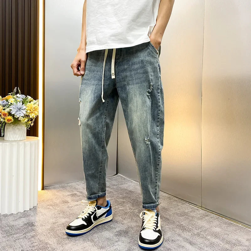 Vintage Mens Loose-fit Harem Jeans Youthful Summer Style Nine-point Hole Ripped Jeans Casual Scene Fashionable Trend 250618