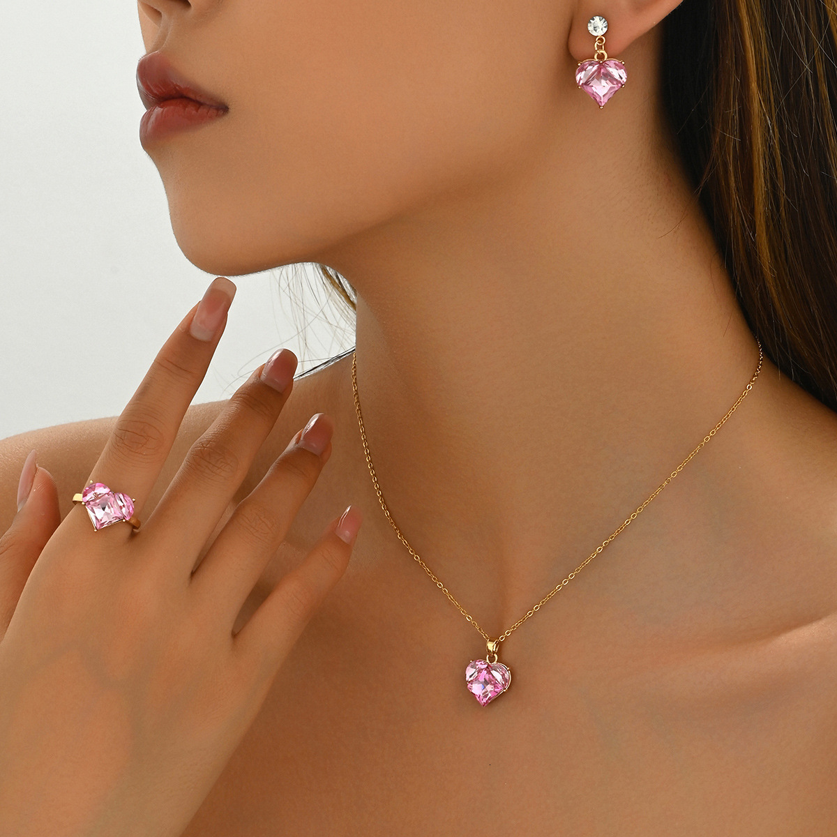 Cute Style Women's Ring Necklace Set Heart Inlaid Zircon Design Earrings Clarbone Chain