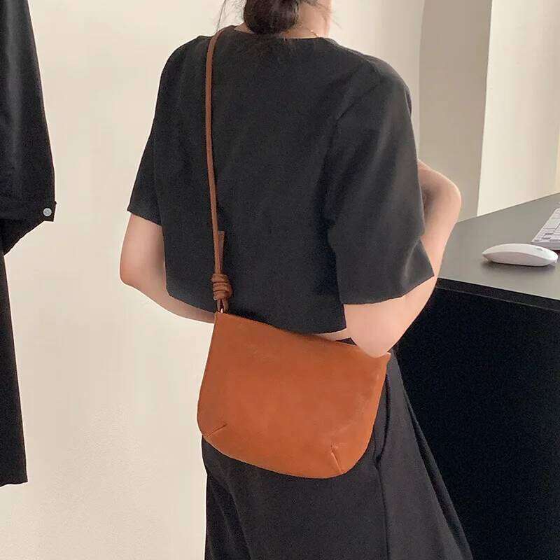 Minimalist leather small for women, 2025 new retro style cowhide saddle bag, niche single shoulder crossbody women's bag