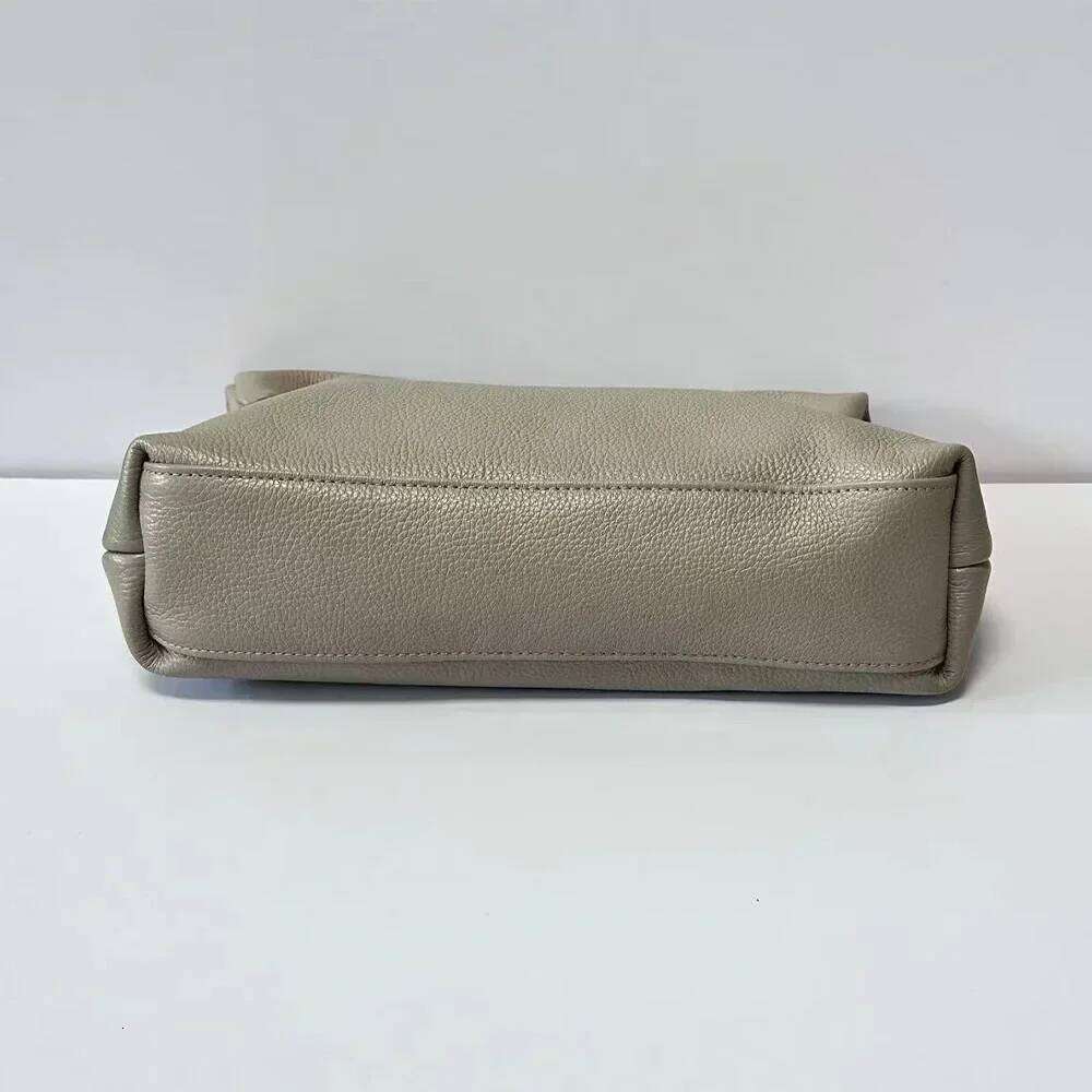 Motingsome Daily Clutch Thick Cowhide Leather Woman Handbag Calfskin Folding Purses Soft Hand Pouch Bag 2023