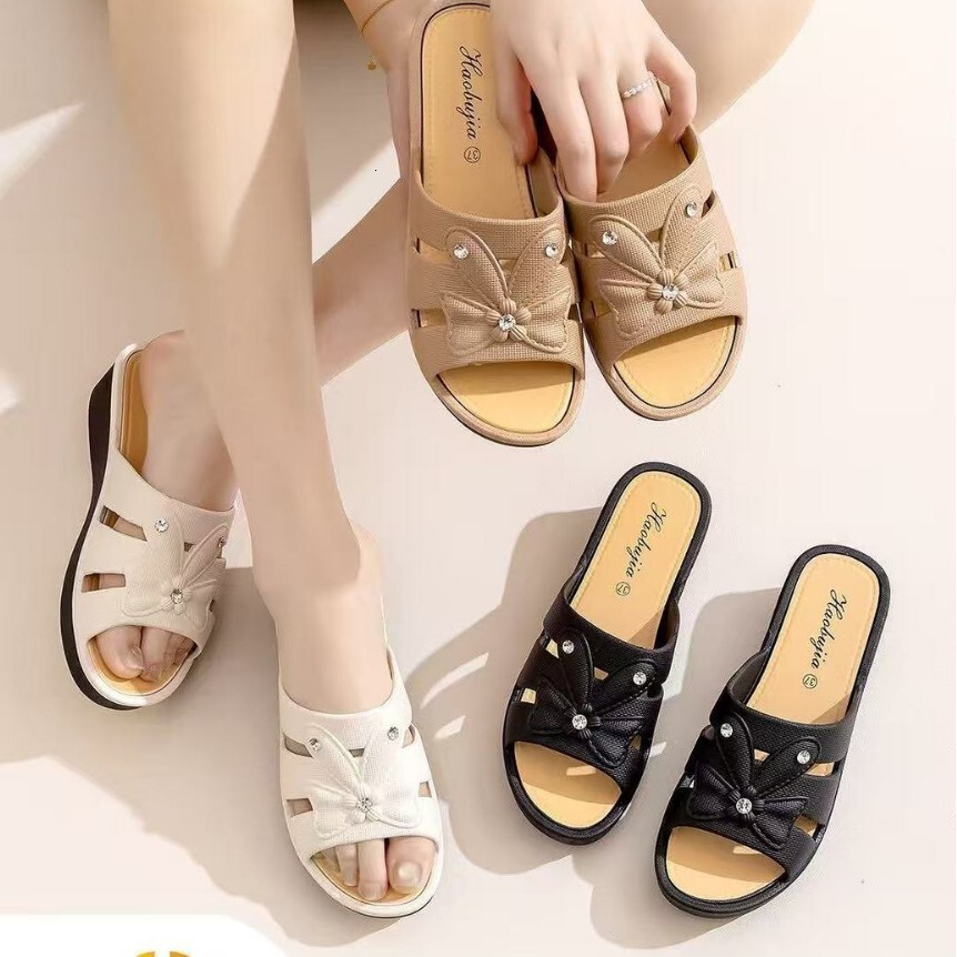 Summer New Women's Slippers Fashion Home Outdoor Anti slip Women's Slippers Designer Shoes Durable Thick soled Women's Sandals
