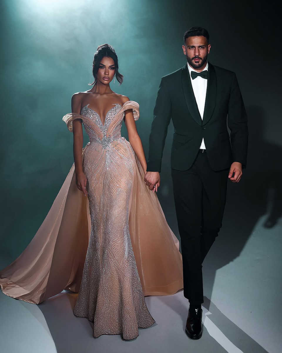 Elegant Off Shoulder Mermaid Evening Dresses Fashion Beaded Crystal Prom Dress Detachable Train Sequins Party Gown Customized