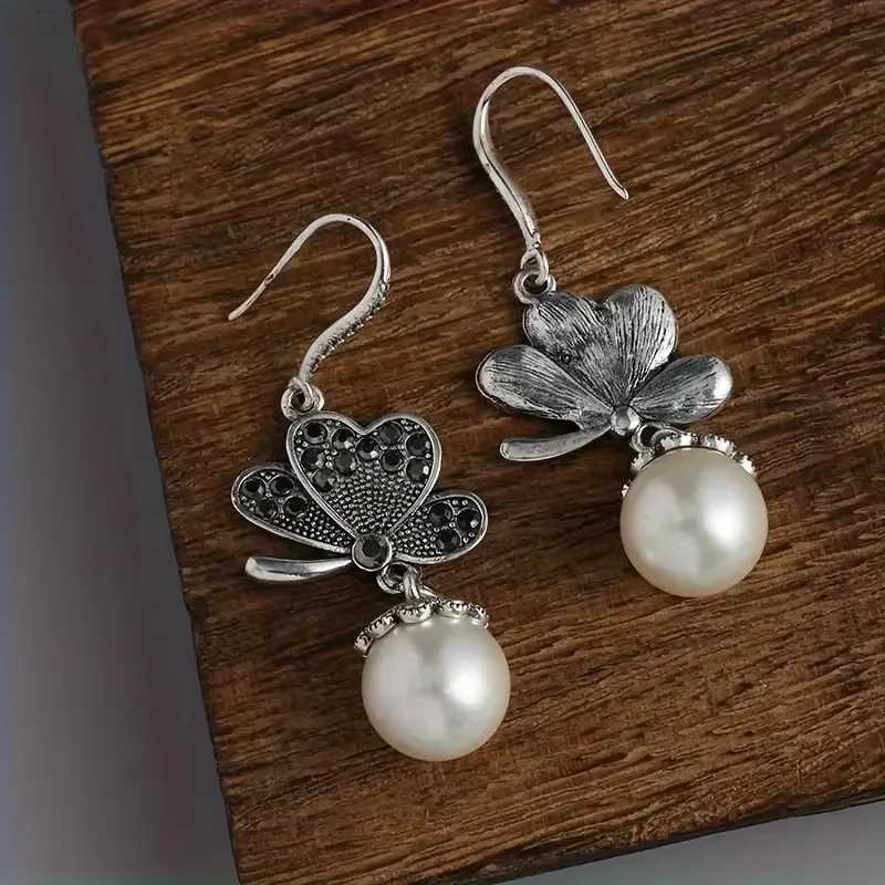 Vintage Bohemian Style Earrings Artificial Pearl Pendant Butterfly Design Sparkling Rhinestone Inlay Suitable For Women XJ250623