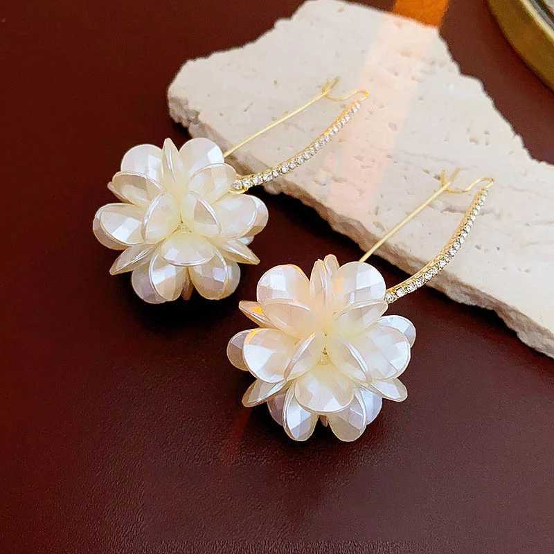 Summer Long Flower Earrings Hand-made Pearl Beaded Korean Fashion Shiny Earrings Sweet Jewelry Gifts Wholesale XJ250623