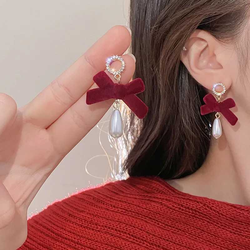 KADRUFI Vintage Red New Christmas Flocking Earrings for Women Bow-knot C-She Pearl Rhinestone Drop Earring Jewelry Party GiftXJ250623