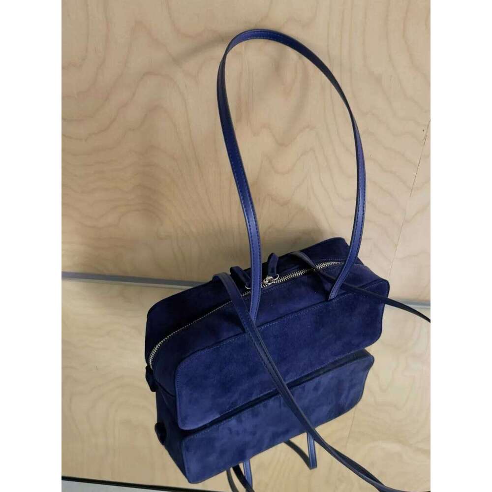Niche Design Fashion First Layer Cowhide Simple Commuter Underarm Shoulder Bag