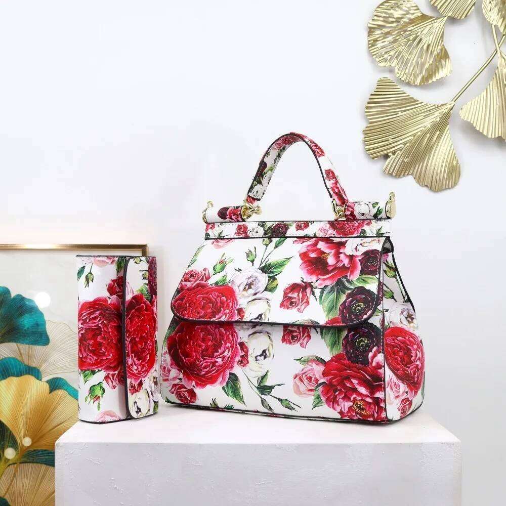 European And American Fashion Printed Letter Wallet Shoulder Retro Classic Pattern Women's Crossbody Bag