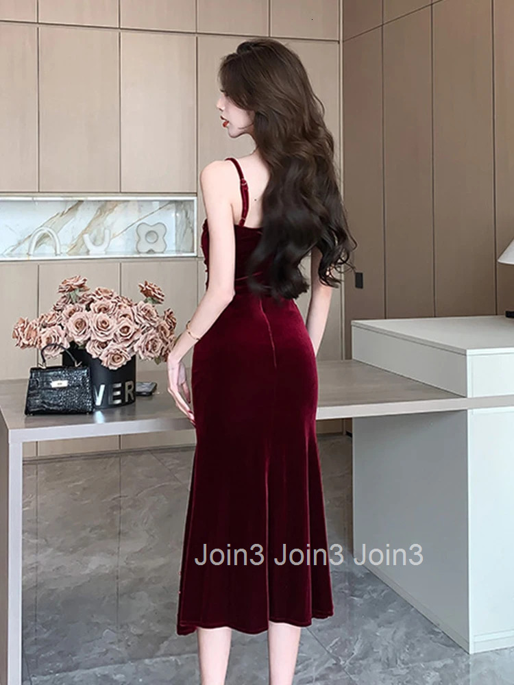 French Elegant Luxuriy Banquet Dress Women Celebrity Strap Bodycon Folds Fishtail Robe Lady Evening Party Host Vestidos Mujer