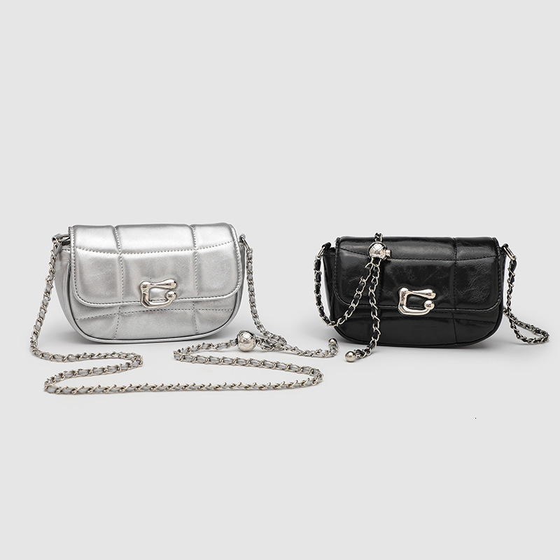 Free shipping designer Korean Style Niche Design Silver High-Quality Texture Chain Bag 2025 Spring New Versatile Commuter Shoulder Bag Crossbody Bag