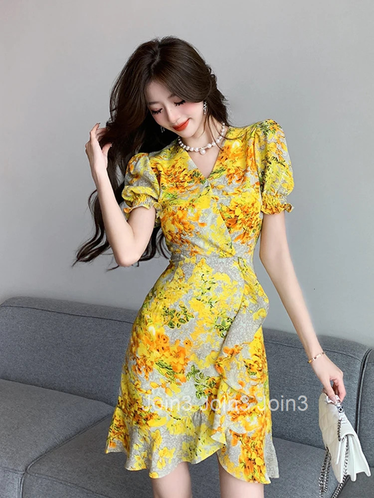 Summer Chiffon Short Vacation Dress Women Elegant Pretty Yellow Print Sexy V-Neck Slim Mini A-Line Mujer Vestidos Street Clothes