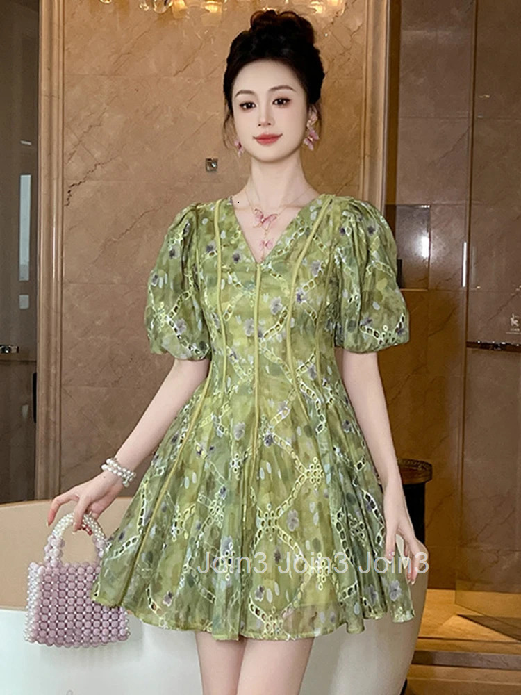 Summer Fashion Casual Sweet Flower Embroidery A-Line Short Dress Women Clothes Elegant Retro Puff Sleeve Slim Mini Party Vestido
