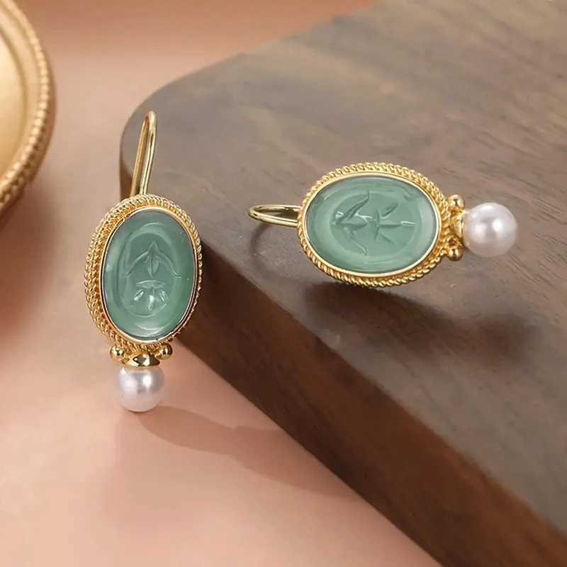 Huitan Graceful Simulated Pearl Drop Earrings La Temperament Elegant Accories Gold Color Green Pendant Jewelry for PartyXJ250623
